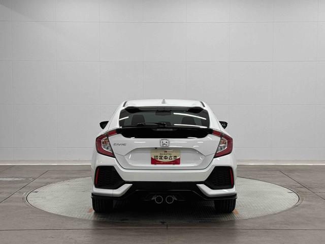 シビックハッチバック　ホンダセンシング　７インチナビ　バックカメラ保証１年間・距離無制限付き　シートヒーター　ＵＳＢ入力端子　電動パーキングブレーキ　オートブレーキホールド機能　電動格納ミラー　パワーウィンドウ　運転席シートリフト　スマートキー（東京都）の中古車