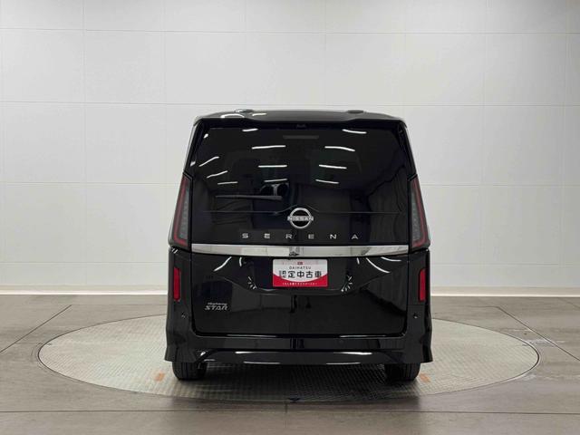 セレナハイウェイスターＶ　ナビ　ＥＴＣ２．０　全周囲カメラ保証１年間・距離無制限付き　アイドリングストップ　両側電動スライドドア　電動パーキングブレーキ　オートブレーキホールド機能　ＡＣＣ　オートハイビーム　パドルシフト　スマートキー　デジタルルームミラー（東京都）の中古車