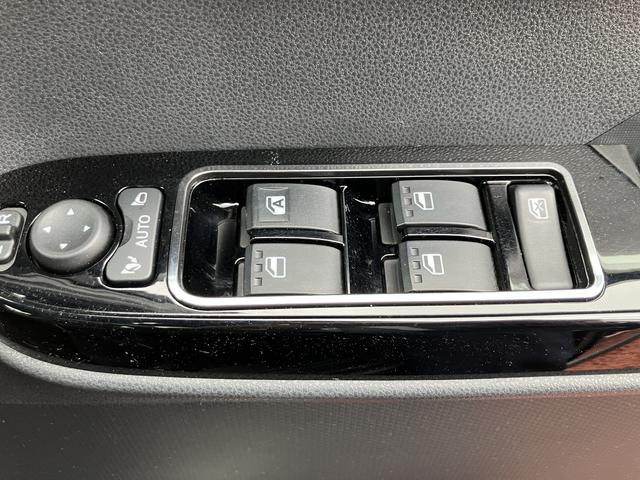 タントカスタムＲＳスタイルセレクション　９インチナビ　バックカメラ保証１年間・距離無制限付き　両側電動スライドドア　前後ドラレコ　前後コーナーセンサー　ＡＣＣ　ＡＤＢ　ＥＴＣ　シートヒーター　アイドリングストップ　電動格納ミラー　運転席シートリフト（東京都）の中古車