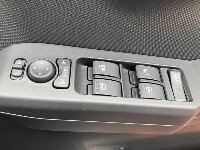 タフトＧ　クロムベンチャー　届け出済み未使用車　ＡＣＣ保証　新車保証・まごころ保証　１年間・走行距離無制限付き　電動パーキングブレーキ　オートブレーキホールド機能　運転席シートリフト　アイドリングストップ　１５インチアルミホイール　キーフリーシステム（東京都）の中古車