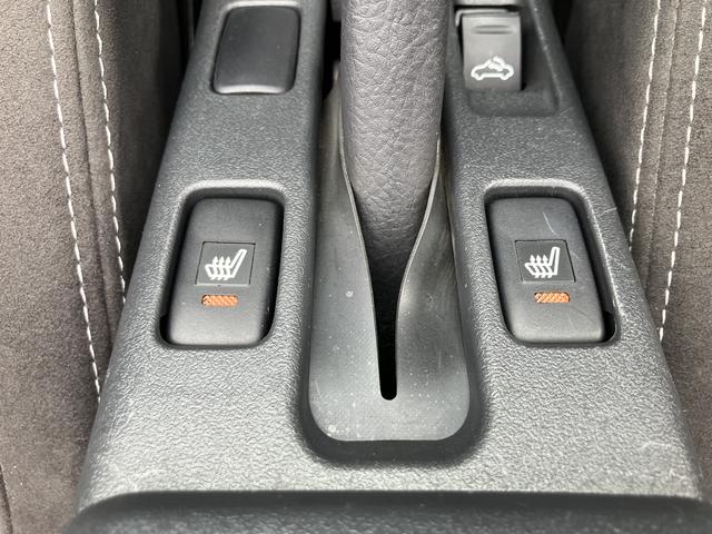 コペンローブ S LEDヘッドライト オートエアコン キーフリー保証 まごころ保証 1年間・走行距離無制限付き RECAROシート MOMOステアリング CVTフロアシフト 純正16インチアルミホイール 電動ドアミラー(東京都)の中古車