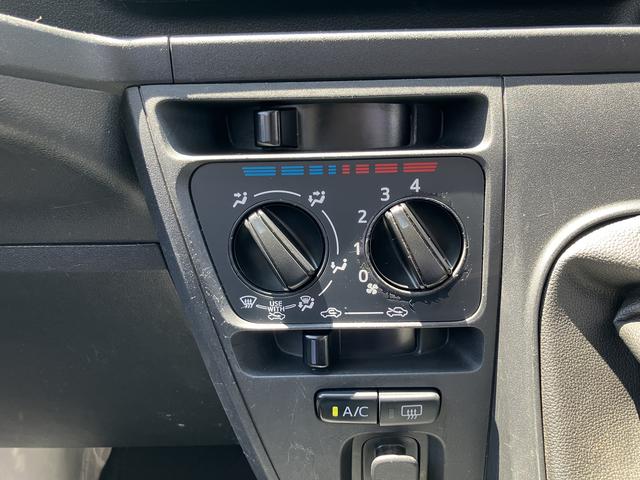 ハイゼットカーゴＤＸ　ＳＡIII　ＦＭ／ＡＭラジオ　ＥＴＣ　キーレス保証　まごころ保証　１年間・走行距離無制限付き　オートハイビーム　アイドリングストップ　リヤソナー　両側スライドドア　パワーウィンドウ　マニュアルエアコン　最大積載量３５０Ｋｇ（東京都）の中古車