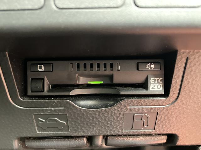 ルーミーカスタムＧ　Ｓ　８インチナビ　バックカメラ　ＥＴＣ２．０保証１年間・距離無制限付き　シートヒーター　オートクルーズコントロール　シートバックテーブル　運転席シートリフト　電動格納ミラー　両側電動スライドドア　１４インチアルミホイール（東京都）の中古車