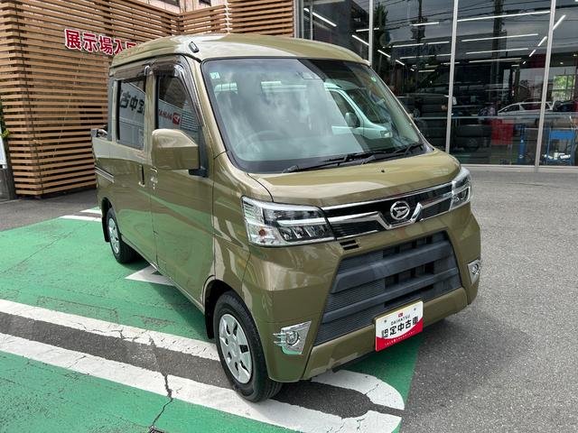 ハイゼットカーゴデッキバンＧ　ＳＡIII　純正ナビ　地デジＴＶ　電格ミラー純正ナビ、地デジＴＶ、ＬＥＤフォグランプ、電動格納ミラー、ヘッドライトレベライザー、キーレスリモコン２個、パートタイム４ＷＤ（東京都）の中古車
