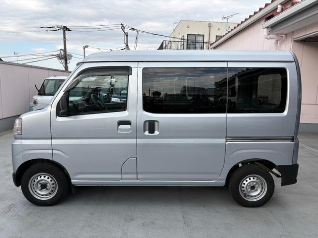 ハイゼットカーゴDX 純正ラジオ ETC コーナーセンサー ワイドバイザー純正ラジオ、コーナーセンサー、マニュアルエアコン、ワイドバイザーフロント2枚、ラバーマットフロントのみ、キーレス1本(東京都)の中古車