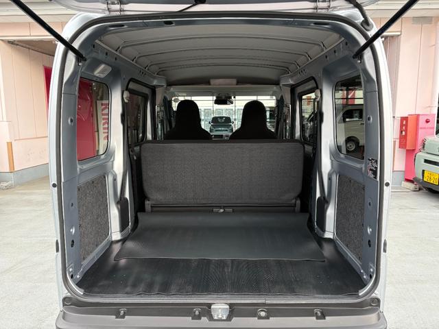 ハイゼットカーゴDX 純正ラジオ ETC コーナーセンサー ワイドバイザー純正ラジオ、コーナーセンサー、マニュアルエアコン、ワイドバイザーフロント2枚、ラバーマットフロントのみ、キーレス1本(東京都)の中古車