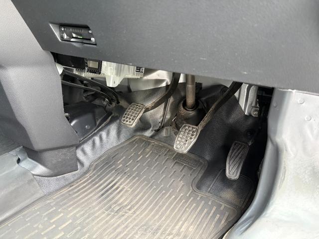 ハイゼットカーゴDX 純正ラジオ ETC コーナーセンサー ワイドバイザー純正ラジオ、コーナーセンサー、マニュアルエアコン、ワイドバイザーフロント2枚、ラバーマットフロントのみ、キーレス1本(東京都)の中古車