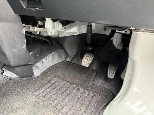 ハイゼットカーゴＤＸ　純正ラジオ　カーペットマット　コーナーセンサー付保証　新車保証・まごころ保証　１年間・走行距離無制限付き（東京都）の中古車