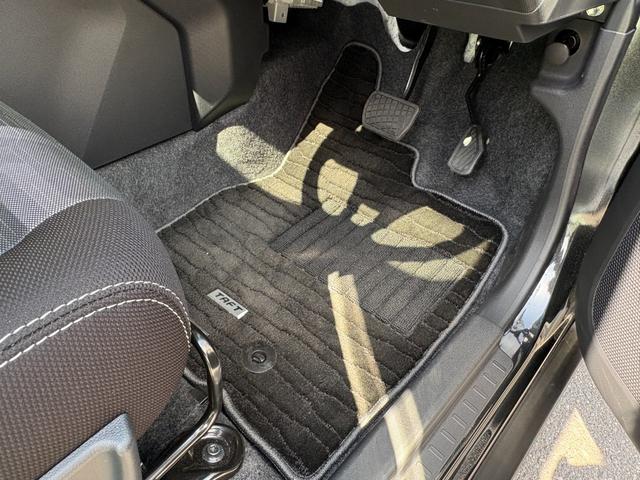 タフトＧ　クロムベンチャー　コーナーセンサー　ＬＥＤヘッドライト保証　新車保証・まごころ保証　１年間・走行距離無制限付き（東京都）の中古車