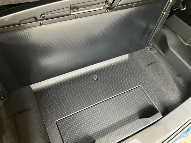 ルーミーカスタムＧ−Ｔ　ナビ・パノラマカメラ・ドラレコ・ＥＴＣ装備保証　新車保証・まごころ保証　１年間・走行距離無制限付き（東京都）の中古車