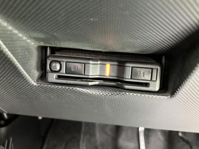 ロッキープレミアム 4WD・大画面ナビ・前後ドラレコ・ETC・BSM保証 まごころ保証 1年間・走行距離無制限付き・4WD・9インチナビ・前後ドラレコ・パノラマカメラ・ETC車載器・前席シートヒーター・LEDヘッドライト・フォグランプ・クルーズコントロール・BSM(東京都)の中古車