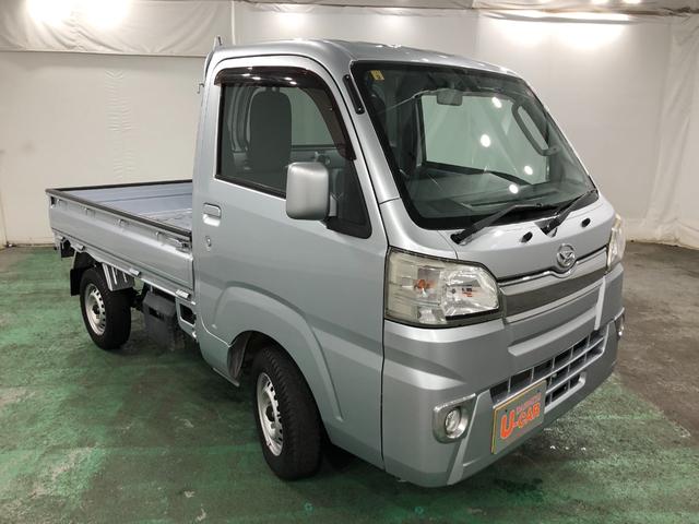 ハイゼットトラックＥＸＴ　走行距離２１９２０キロ／ＭＴ車／純正フルセグナビ１年保証距離無制限　走行距離２１９２０キロ　マニュアル車　純正フルセグナビ　ブルートゥース　純正カーペットマット　ロングバイザー　ＥＴＣ（埼玉県）の中古車