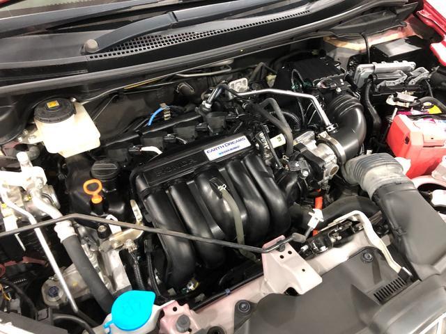 フィットハイブリッドＳパッケージ　走行距離３９２８１キロ／ナビ／バックカメラ１年保証距離無制限　走行距離３９２８１キロ　ワンセグナビ　バックカメラ　ブルートゥース　純正カーペットマット　助手席エアバッグ　ＬＥＤヘッドランプ　電動格納式ドアミラー（埼玉県）の中古車