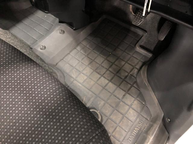 ハイゼットカーゴクルーズＳＡIII　走行距離５５３８２キロ／純正ナビ／マット１年保証距離無制限　走行距離５５３８２キロ　フルセグナビ　ブルートゥース　ＤＶＤ再生　純正フロアマット　オートマチックハイビーム　ＬＥＤヘッドランプ　アイドリングストップ　スマートアシスト３（埼玉県）の中古車