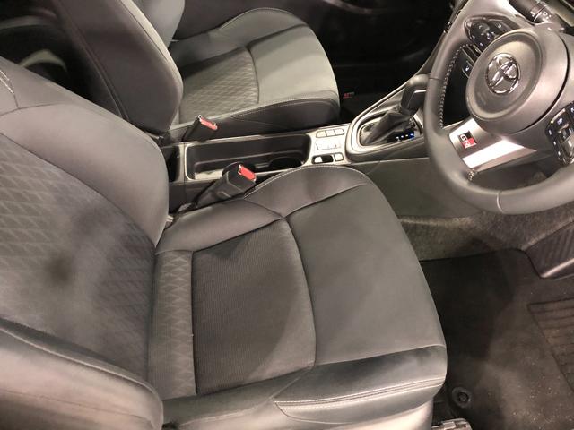ＧＲヤリスＲＳ　修復歴／車検整備付／走行距離２７０２２キロ／ナビ１年保証距離無制限　走行距離２７０２２キロ　車検整備付　フルセグナビ　バックカメラ　ブルートゥース　純正ドラレコ　純正マット　サイドエアバッグ　ＬＥＤヘッドランプ　シートヒーター（埼玉県）の中古車