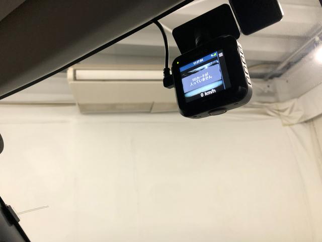 ハイゼットカーゴＤＸ　走行距離２６２００キロ／ワンセグナビ／ドラレコ１年保証距離無制限　走行距離２６２００キロ　ワンセグナビ　バックカメラ　ブルートゥース　フロアマット　助手席エアバッグ　クリアランスソナー　オートライト　アイドリングストップ　両側スライドドア（埼玉県）の中古車