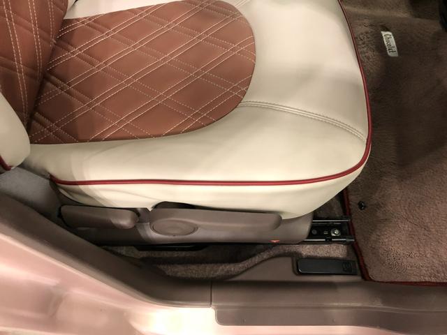 アルトラパンＸ　雹害／走行距離４９９３１キロ／ワンセグナビ／純正マット１年保証距離無制限　走行距離４９９３１キロ　ワンセグナビ　バックカメラ　純正カーペットマット　助手席エアバッグ　オートライト　アイドリングストップ　キーフリー　電動格納式ドアミラー（埼玉県）の中古車