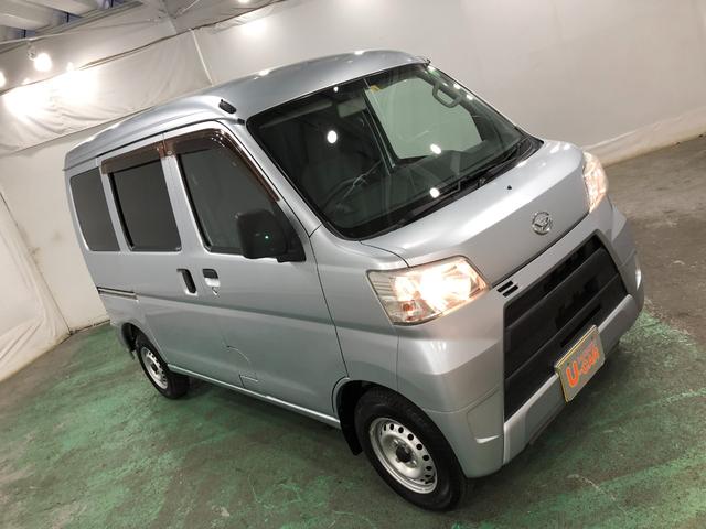 ハイゼットカーゴスペシャル　４ＷＤ／車検整備付／走行距離２８２５０キロ１年保証距離無制限　走行距離２８２５０キロ　車検整備付　４ＷＤ　ＣＤチューナー　純正フロアマット　アイドリングストップ　マニュアルエアコン（埼玉県）の中古車