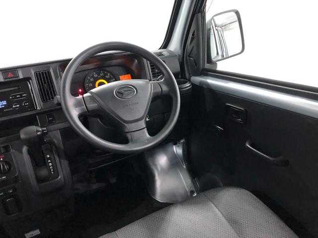 ハイゼットカーゴスペシャル　４ＷＤ／車検整備付／走行距離２８２５０キロ１年保証距離無制限　走行距離２８２５０キロ　車検整備付　４ＷＤ　ＣＤチューナー　純正フロアマット　アイドリングストップ　マニュアルエアコン（埼玉県）の中古車