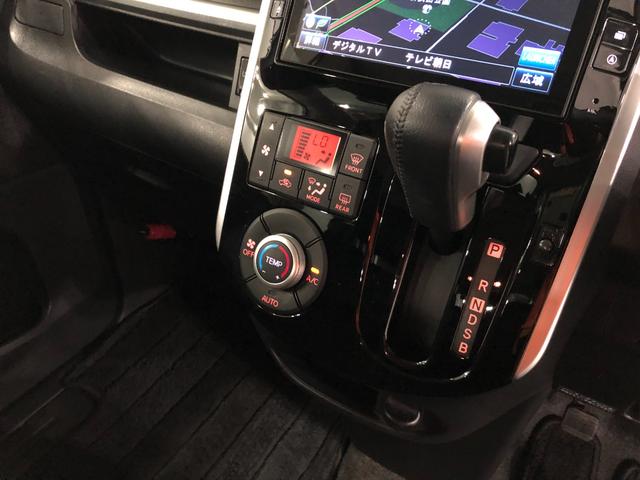 タントカスタムＲＳ　スマートセレクションＳＡ　純正ナビ／後席モニタ一年保証・走行距離無制限　走行距離９７０４３キロ　フルセグナビ　ブルートゥース　ＵＳＢ　バックカメラ　ＤＶＤ再生　オートライト　ＬＥＤヘッドライト　ベンチシート　両側電動スライドドア（東京都）の中古車