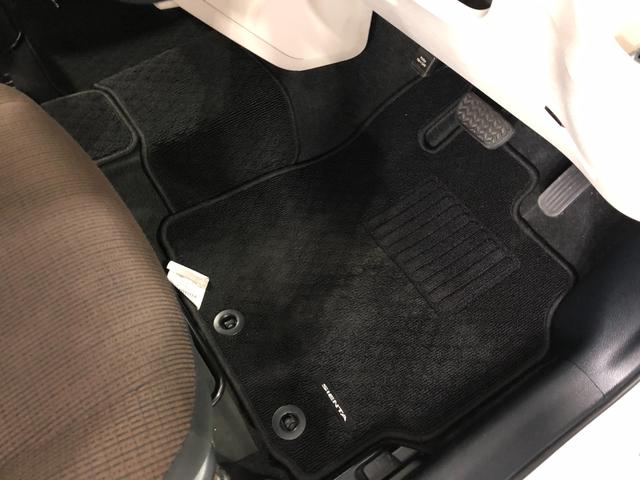 シエンタハイブリッドＧ　走行距離５０２８２キロ／ナビ／ＴＶ／Ｂカメラ１年保証距離無制限　走行距離５０２８２キロ　ナビ　ＴＶ　バックカメラ　ＤＶＤ再生可　ドライブレコーダー　シートヒーター　両側電動スライドドア　プッシュスタート　ステアリングスイッチ（埼玉県）の中古車