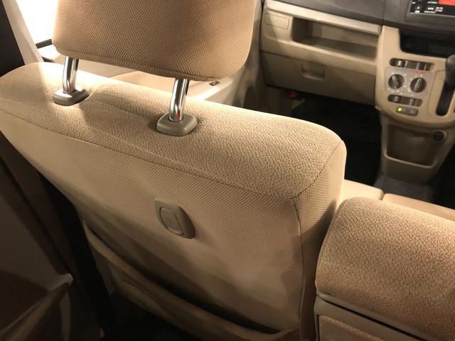 ムーヴＬ　走行距離２９３８０キロ一年保証・走行距離無制限　走行距離２９３８０キロ　助手席エアバック　純正カーペットマット　アイドリングストップ　ベンチシート　キーレスエントリー（埼玉県）の中古車