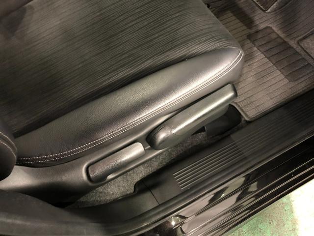 フリードハイブリッドジャストセレクション＋　走行距離５２３７１キロ／ワンセグナビ１年保証距離無制限　走行距離５２３７１キロ　ワンセグナビ　ブルートゥース　バックカメラ　ドラレコ　純正マット　助手席エアバッグ　オートライト　ＨＩＤヘッドランプ　両側電動スライドドア（埼玉県）の中古車