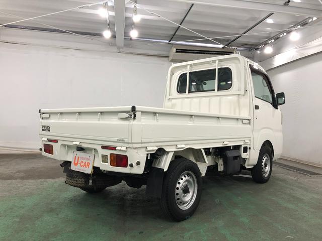 ピクシストラックスタンダード　４ＷＤ／ＭＴ／車検整備付／走行７６１９４キロ１年保証距離無制限　走行距離７６１９４キロ　４ＷＤ　ＭＴ５速　車検整備付　ＦＭＡＭラジオ　純正カーペットマット　マニュアルエアコン（埼玉県）の中古車