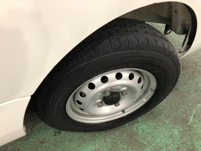 ピクシストラックスタンダード　４ＷＤ／ＭＴ／車検整備付／走行７６１９４キロ１年保証距離無制限　走行距離７６１９４キロ　４ＷＤ　ＭＴ５速　車検整備付　ＦＭＡＭラジオ　純正カーペットマット　マニュアルエアコン（埼玉県）の中古車