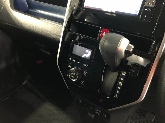 トールカスタムＧ　リミテッド　ＳＡIII　走行距離８２４３２キロ１年保証距離無制限　走行距離８３４３２キロ　純正フルセグナビ　パノラマモニター　ブルートゥース　純正マット　ＬＥＤヘッドランプ　アイドリングストップ　シートヒーター　両側電動スライドドア　キーフリー（埼玉県）の中古車
