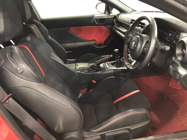 ＧＲ８６ＲＺ　走行距離２８１３４キロ／フルセグナビ／バックカメラ１年保証距離無制限　走行距離２８１３４キロ　フルセグナビ　バックカメラ　ブルートゥース　ドラレコ　純正マット　サイドエアバッグ　オートライト　ＬＥＤヘッドランプ　シートヒーター（埼玉県）の中古車