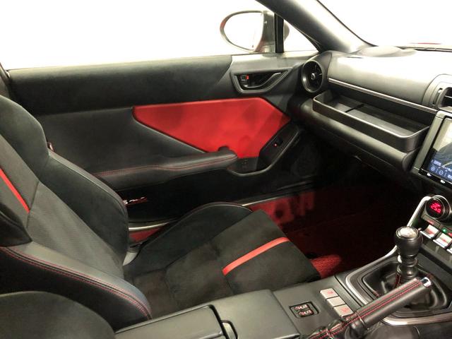 ＧＲ８６ＲＺ　走行距離２８１３４キロ／フルセグナビ／バックカメラ１年保証距離無制限　走行距離２８１３４キロ　フルセグナビ　バックカメラ　ブルートゥース　ドラレコ　純正マット　サイドエアバッグ　オートライト　ＬＥＤヘッドランプ　シートヒーター（埼玉県）の中古車
