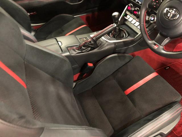 ＧＲ８６ＲＺ　走行距離２８１３４キロ／フルセグナビ／バックカメラ１年保証距離無制限　走行距離２８１３４キロ　フルセグナビ　バックカメラ　ブルートゥース　ドラレコ　純正マット　サイドエアバッグ　オートライト　ＬＥＤヘッドランプ　シートヒーター（埼玉県）の中古車
