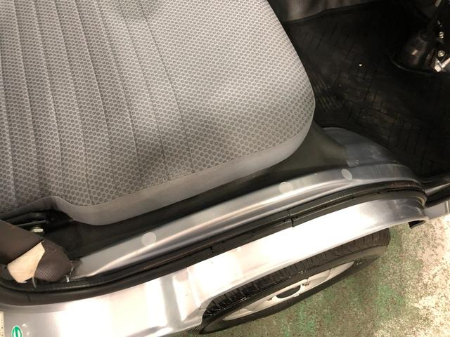 ハイゼットトラックＥＸＴ　４ＷＤ／ＭＴ／走行１０１０００キロ／ＦＭＡＭラジオ１年保証距離無制限　走行距離１０１０００キロ　ＭＴ５速　４ＷＤ　ＦＭＡＭラジオ　荷台作業灯　純正フロアマット　マニュアルエアコン　スペアキー（埼玉県）の中古車