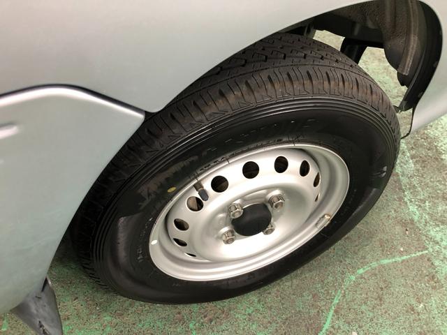ハイゼットトラックＥＸＴ　４ＷＤ／ＭＴ／走行１０１０００キロ／ＦＭＡＭラジオ１年保証距離無制限　走行距離１０１０００キロ　ＭＴ５速　４ＷＤ　ＦＭＡＭラジオ　荷台作業灯　純正フロアマット　マニュアルエアコン　スペアキー（埼玉県）の中古車
