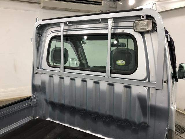 ハイゼットトラックＥＸＴ　４ＷＤ／ＭＴ／走行１０１０００キロ／ＦＭＡＭラジオ１年保証距離無制限　走行距離１０１０００キロ　ＭＴ５速　４ＷＤ　ＦＭＡＭラジオ　荷台作業灯　純正フロアマット　マニュアルエアコン　スペアキー（埼玉県）の中古車
