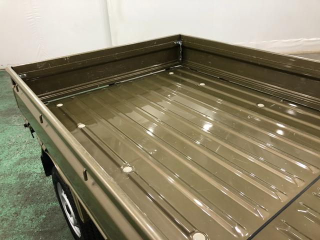 ハイゼットトラックスタンダード　４ＷＤ／走行距離１７５７２キロ／ＦＭＡＭラジオ１年保証距離無制限　走行距離１７５７２キロ　４ＷＤ　ＦＭＡＭラジオ　純正フロアマット　助手席エアバッグ　クリアランスソナー　オートライト　アイドリングストップ（埼玉県）の中古車