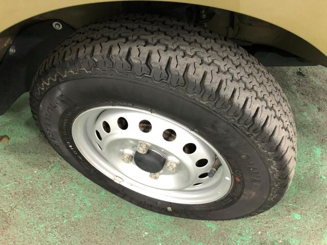 ハイゼットトラックスタンダード　４ＷＤ／走行距離１７５７２キロ／ＦＭＡＭラジオ１年保証距離無制限　走行距離１７５７２キロ　４ＷＤ　ＦＭＡＭラジオ　純正フロアマット　助手席エアバッグ　クリアランスソナー　オートライト　アイドリングストップ（埼玉県）の中古車