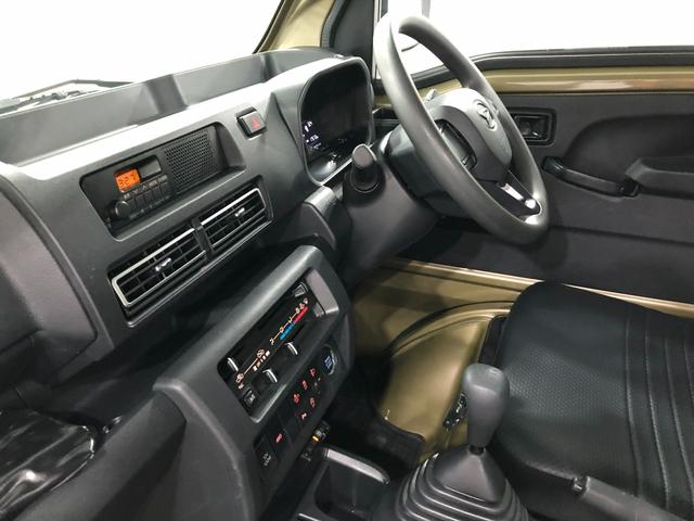 ハイゼットトラックスタンダード　４ＷＤ／走行距離１７５７２キロ／ＦＭＡＭラジオ１年保証距離無制限　走行距離１７５７２キロ　４ＷＤ　ＦＭＡＭラジオ　純正フロアマット　助手席エアバッグ　クリアランスソナー　オートライト　アイドリングストップ（埼玉県）の中古車