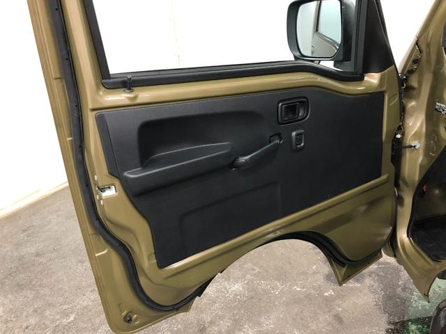 ハイゼットトラックスタンダード　４ＷＤ／走行距離１７５７２キロ／ＦＭＡＭラジオ１年保証距離無制限　走行距離１７５７２キロ　４ＷＤ　ＦＭＡＭラジオ　純正フロアマット　助手席エアバッグ　クリアランスソナー　オートライト　アイドリングストップ（埼玉県）の中古車