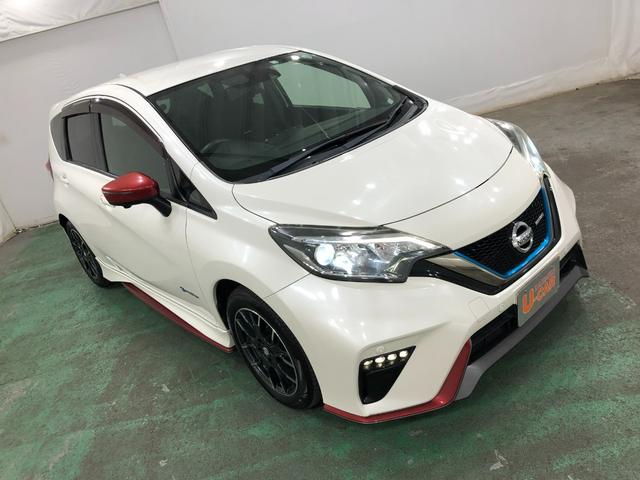 ノートｅ−パワーニスモ　車検整備付　走行距離８１８２６キロ　ナビ１年保証距離無制限　バックカメラ　純正カーペットマット　サイドエアバッグ　オートライト（埼玉県）の中古車