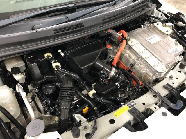ノートｅ−パワーニスモ　車検整備付　走行距離８１８２６キロ　ナビ１年保証距離無制限　バックカメラ　純正カーペットマット　サイドエアバッグ　オートライト（埼玉県）の中古車