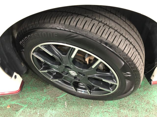 ノートｅ−パワーニスモ　車検整備付　走行距離８１８２６キロ　ナビ１年保証距離無制限　バックカメラ　純正カーペットマット　サイドエアバッグ　オートライト（埼玉県）の中古車