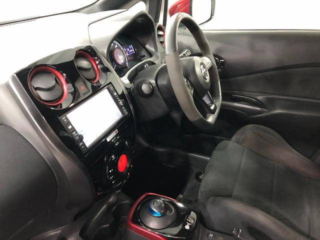 ノートｅ−パワーニスモ　車検整備付　走行距離８１８２６キロ　ナビ１年保証距離無制限　バックカメラ　純正カーペットマット　サイドエアバッグ　オートライト（埼玉県）の中古車