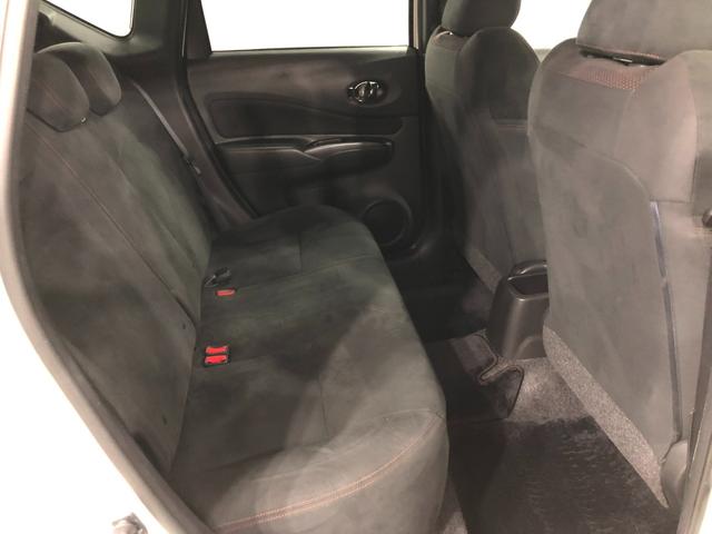 ノートｅ−パワーニスモ　車検整備付　走行距離８１８２６キロ　ナビ１年保証距離無制限　バックカメラ　純正カーペットマット　サイドエアバッグ　オートライト（埼玉県）の中古車