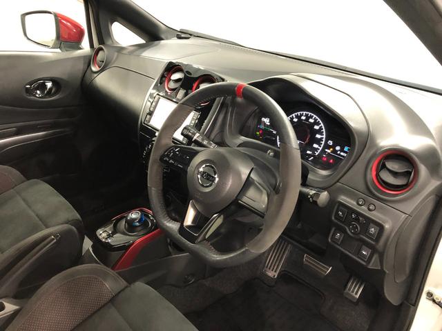 ノートｅ−パワーニスモ　車検整備付　走行距離８１８２６キロ　ナビ１年保証距離無制限　バックカメラ　純正カーペットマット　サイドエアバッグ　オートライト（埼玉県）の中古車