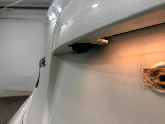 ノートｅ−パワーニスモ　車検整備付　走行距離８１８２６キロ　ナビ１年保証距離無制限　バックカメラ　純正カーペットマット　サイドエアバッグ　オートライト（埼玉県）の中古車