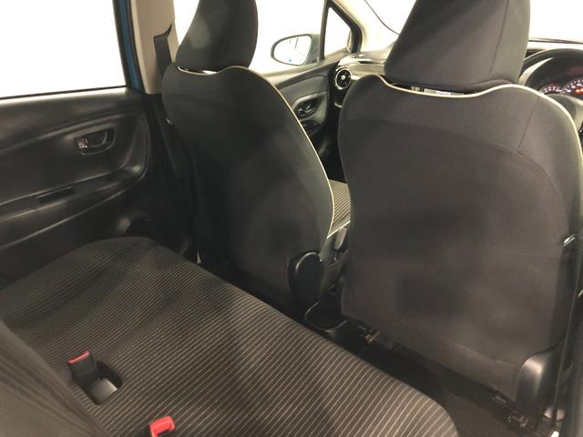 ヴィッツジュエラ　車検整備付／走行距離２１１４３キロ／純正マット１年保証距離無制限　走行距離２１１４３キロ　車検整備付　純正マット　助手席エアバッグ　オートライト　電動格納式ドアミラー　キーレスエントリー（埼玉県）の中古車