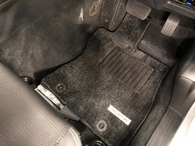フォレスターツーリング　４ＷＤ／走行距離６１１４２キロ／ナビ／ドラレコ１年保証距離無制限　走行距離６１１４２キロ　ワンセグナビ　バックカメラ　ブルートゥース　ドラレコ　純正マット　サイドエアバッグ　ＬＥＤヘッドランプ　アイドリングストップ　シートヒーター（埼玉県）の中古車