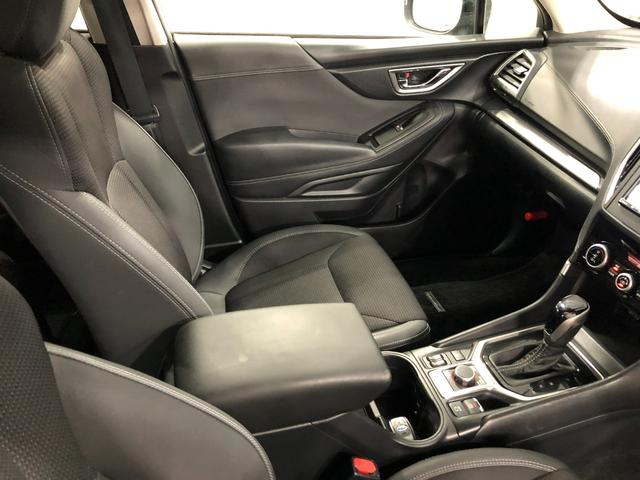 フォレスターツーリング　４ＷＤ／走行距離６１１４２キロ／ナビ／ドラレコ１年保証距離無制限　走行距離６１１４２キロ　ワンセグナビ　バックカメラ　ブルートゥース　ドラレコ　純正マット　サイドエアバッグ　ＬＥＤヘッドランプ　アイドリングストップ　シートヒーター（埼玉県）の中古車